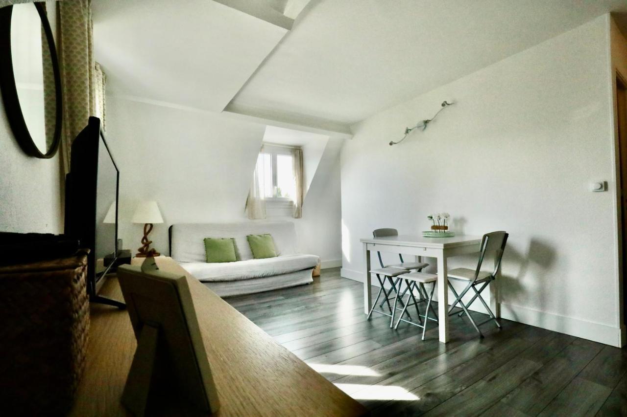 Appartement De L'Hippodrome Avec Deux Chambres Deauville Ngoại thất bức ảnh